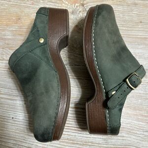Dansko Green Berry Milled Nubuck Leather Swivel Slingback Clogs Boho Sz 36